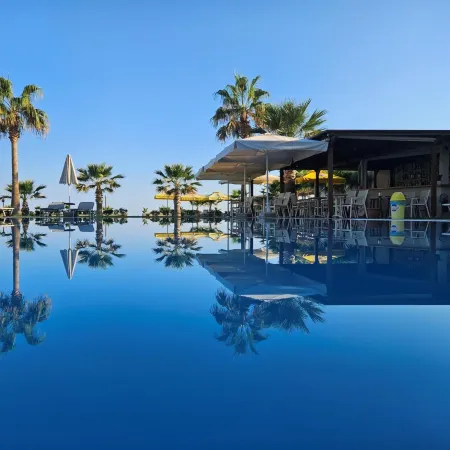 Ilian Beach & Apartments