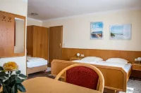 Gasthof Zum Ochsen Отели в г. Еттинген-Шеппах