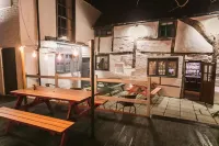 The Rose & Crown Hotel a Waverley District