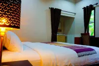 PunYin Hotel Hotels in Amphoe Chom Thong