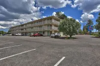 Motel 6 Flagstaff, AZ - West - Woodland Village - Parkering