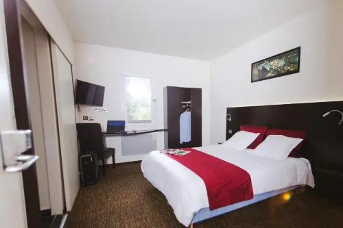 Hôtel Akena Creil - Clermont Agnetz Hotel di Oise