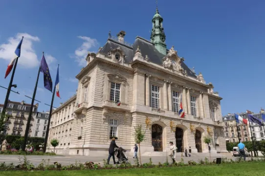 Ibis Paris Levallois-Perret Рядом с отелем Photos