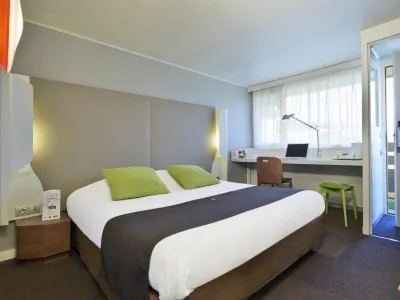 Campanile Senlis Hotels in Chamant