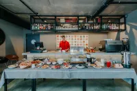 Quadrum Hotel - breakfast