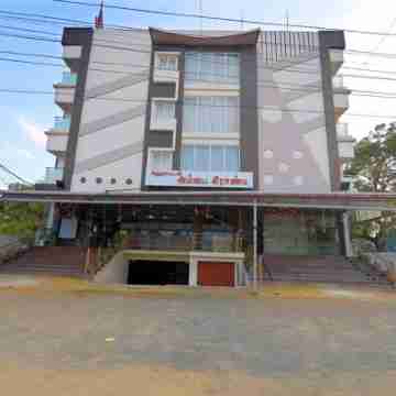 Hotel Ambai Grand Hotel Exterior