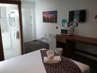 Pooraka Motor Inn Hotels in Kilburn