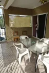 Bungalows Casa Blanca فنادق في La Huerta