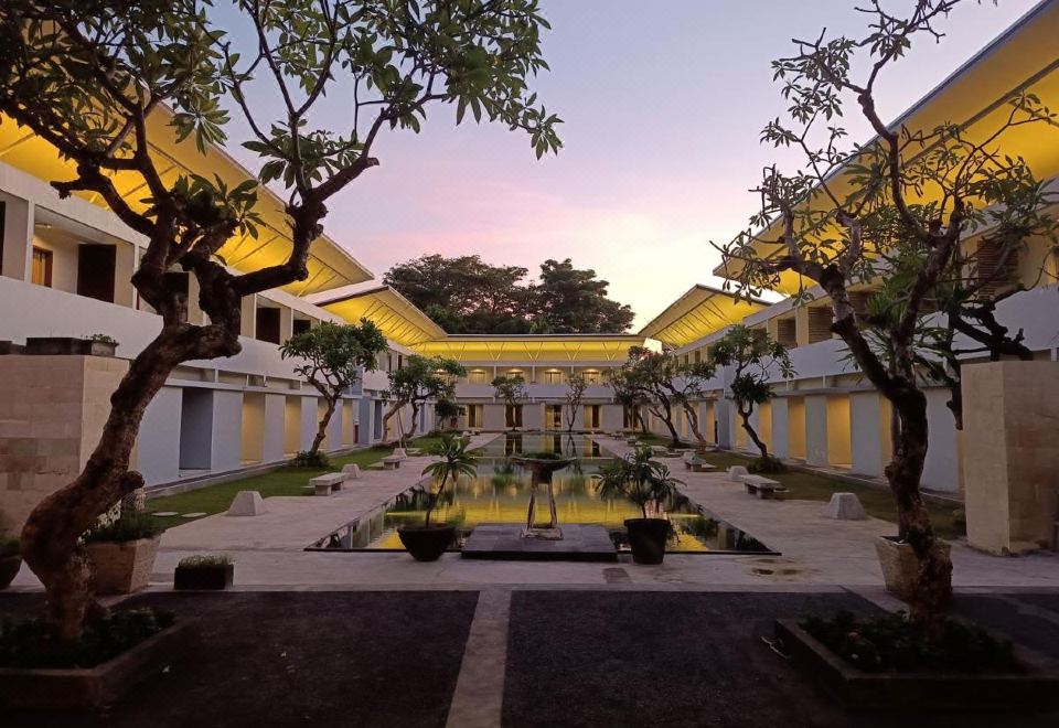 Kuta Living by Kamara 외관 또는 수영장