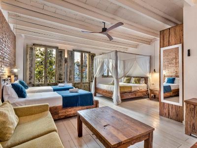 La Bodega Suites
