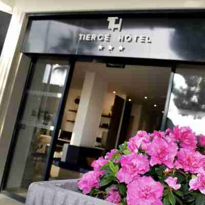 Tiercé Hôtel Hotel Exterior