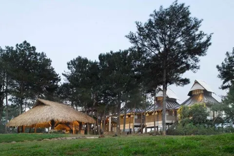 Ri Kynjai Serenity by the Lake
