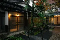 Willow. Hotels in Toyooka