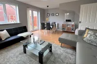 Modern 3Br House for Contractors
