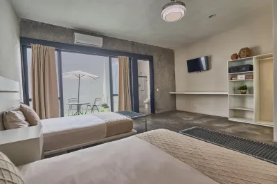 Aura Hotel Boutique Hotels near Rodo Padilla