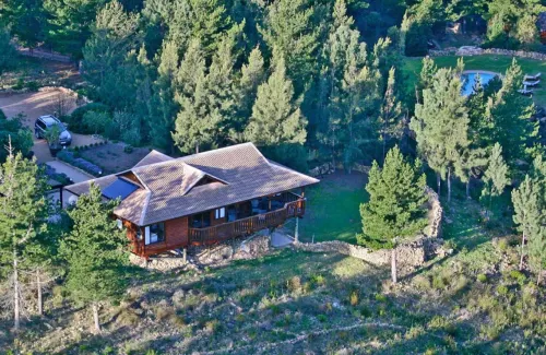Lalapanzi Lodge Hotels in Grabouw