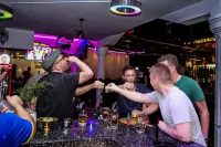 Bliss & Beats Hostel - bar