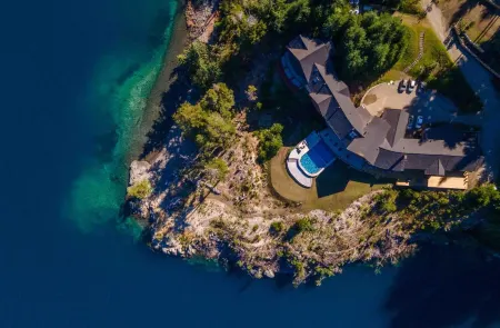 Puerto Manzano Boutique Hotel Отели в г. Лос Лагос