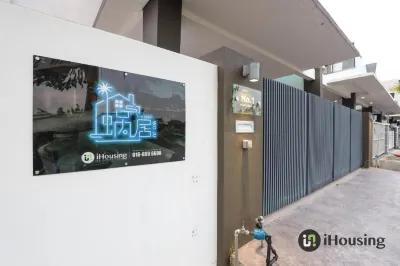 Private Pool Platinum House Melaka By I Housing Hotels in 