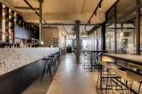 Studio 9 - bar