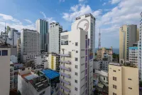Amora Hotel Nha Trang - Beach