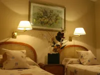 Hotel Crillon Mendoza Hotels in Mendoza