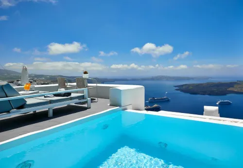 Dreams Luxury Suites