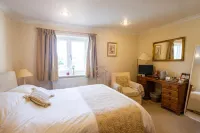 The Potters Arms Hotels in Beaconsfield