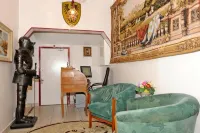 Hotel la Tour Hotel a Lorris