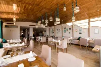 Hôtel Rembrandt - فطور