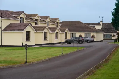 Hillview House Hotels near St. Mochta's Church