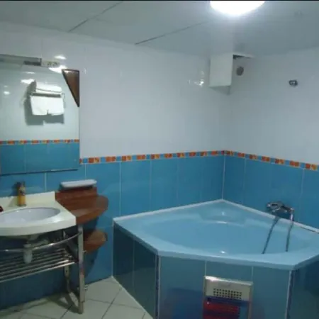 Brahmi Hotel Отели в г. Беджаия