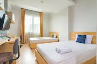 Urbanview Hotel Syariah Dapen Pontianak by RedDoorz فنادق في Bansir Laut