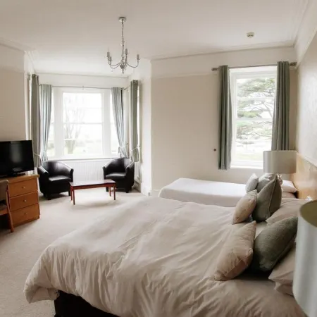 Anchorage Hotel & Spa