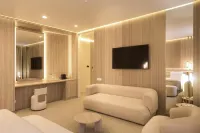 Amsterdam Hotel Aktobe - Pool