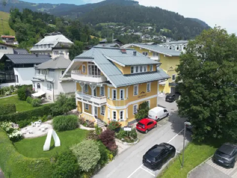 Das Zellersee Hotels near Kapellenbahn