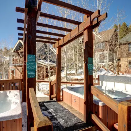 Aspen Ridge Condominiums by Vail Resorts