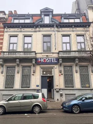 YOUR HOSTEL midi station Hotels in Anderlecht