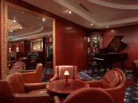 Chateau Louis Hotel & Conference Centre Hotels near Northgate Centre