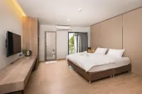 101 Residence - พร้อมระเบียง