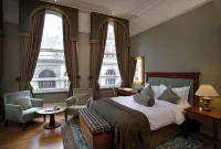 Quebecs Hotels in Leeds