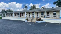 Budget Host Inn - Pet friendly