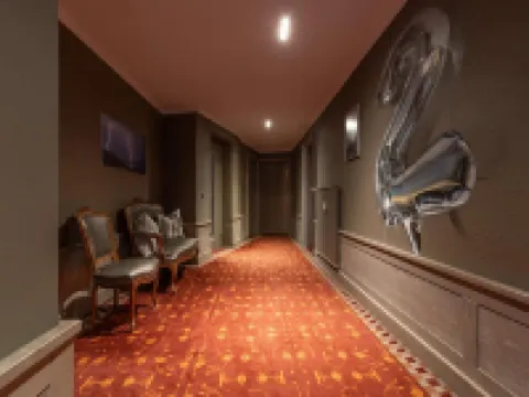 Hotel Central, Spa & Lounge Bar ランスのホテル