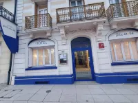 Logis Hôtel Belle Etoile Vichy Hotels in Vichy