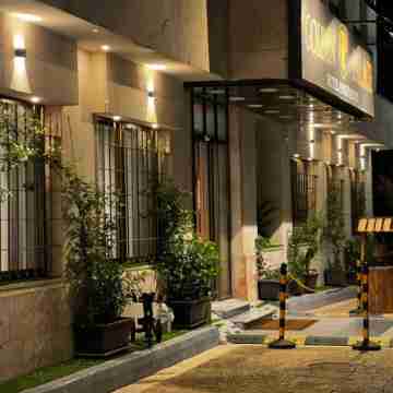 Golden Palace Hotel Apartments Hotel Exterior