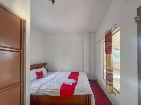 RedDoorz Syariah @ Jalan Dieng 4