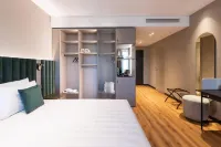 Como Hills Hotel Hotels near Parco Spina Verde - Scala del Paradiso