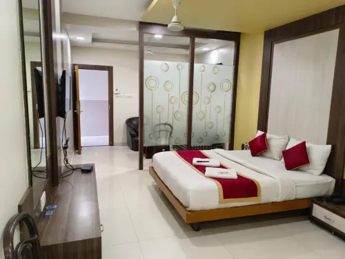 Hotel Shubhashree Comfort Hotels in Vijayapura