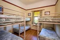 On the Wallaby Eco Lodge Hotels in Yungaburra