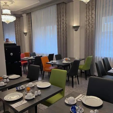 Apartment Hotel Kral - Business Hotel & Serviced Apartments